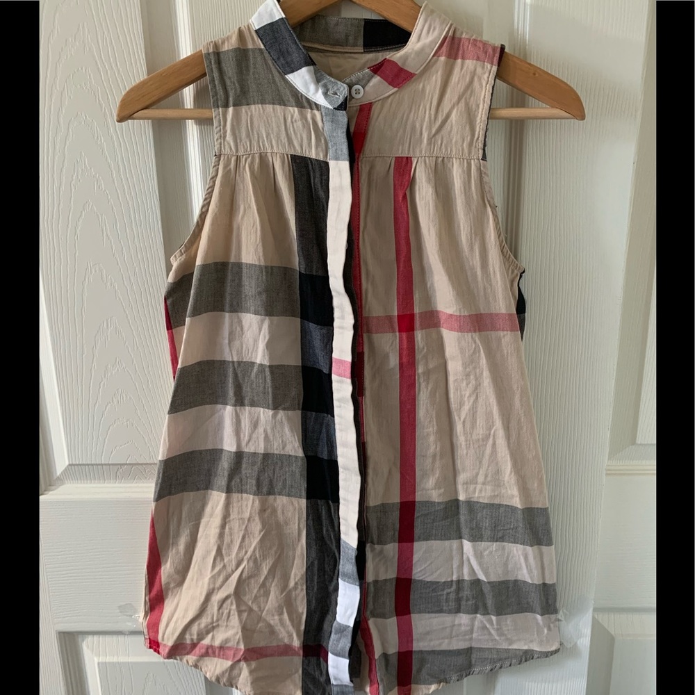 Off-the-shoulder long shirt